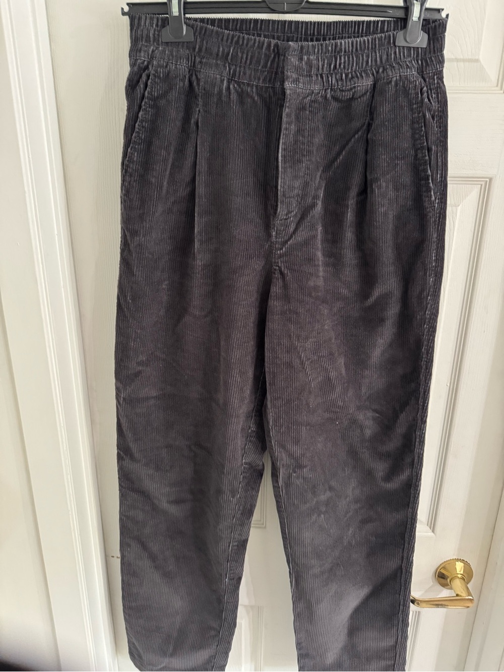 NWOT GAP HIGH RISE CORDUROY BLACK PANT
SZ MED TALL